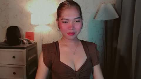 Snapshot of catherine_365 chatting on 11/11/25, 05:57 catherine_365 online show from 11/11/25, 05:57