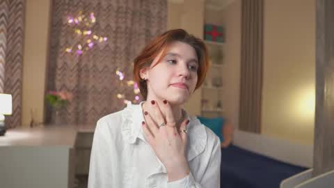 Snapshot of catherinegidden chatting on 02/17/26, 02:35 Kate online show from 02/17/26, 02:35