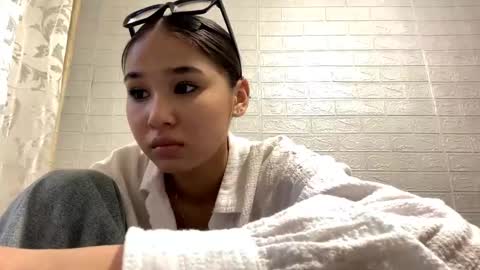 Snapshot of catherinepirs chatting on 04/29/26, 01:15 catherinepirs online show from 04/29/26, 01:15