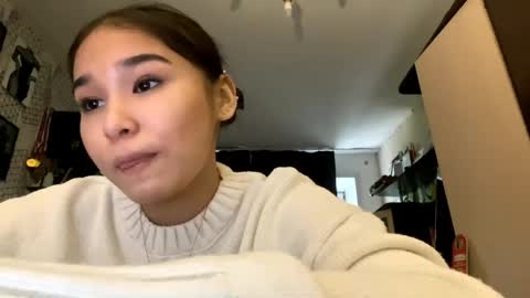 Snapshot of catherinepirs chatting on 05/23/26, 10:19 catherinepirs online show from 05/23/26, 10:19
