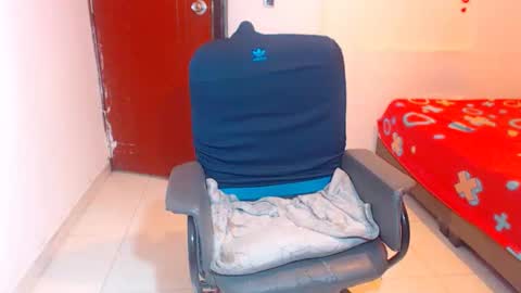 cathi_nahomi online show from 11/30/25, 07:12