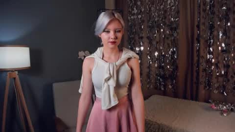 Snapshot of cathiearzabala chatting on 02/18/26, 11:17 Mia online show from 02/18/26, 11:17