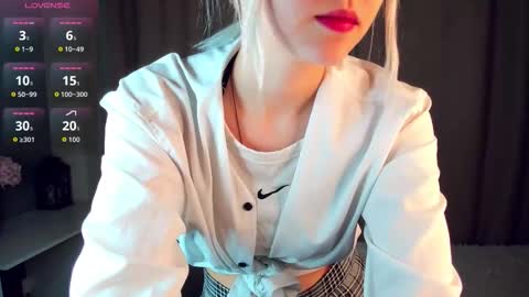 Mia online show from 03/07/26, 12:02