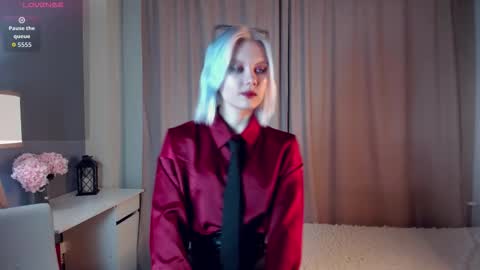 Mia online show from 03/13/26, 11:06