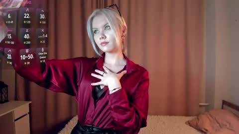 Mia online show from 03/18/26, 11:02