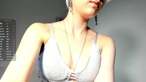 Snapshot of cathiearzabala chatting on 07/05/26, 11:06 Mia online show from 07/05/26, 11:06