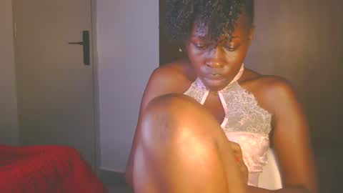 catrine online show from 10/16/25, 04:24