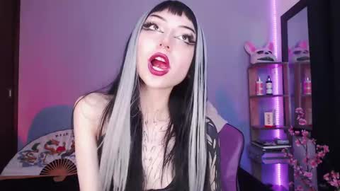 Cati help me reach my goal of 100 thumbs up again 3 online show from 03/01/25, 10:53