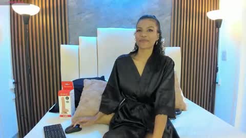 catiusca_reyes_03 online show from 11/27/25, 02:08