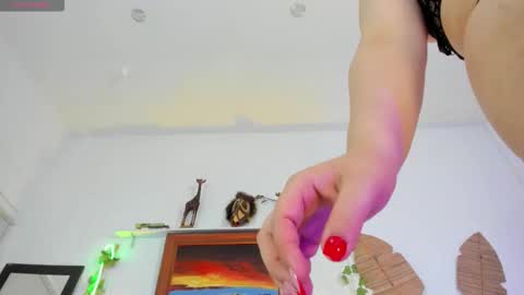 Snapshot of catleya_noire chatting on 02/11/26, 08:36 Catleya online show from 02/11/26, 08:36