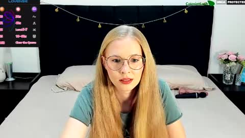 CatmintLush online show from 04/19/26, 11:29