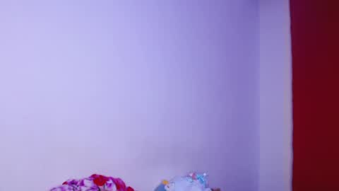 Snapshot of catnessa_ chatting on 02/07/25, 02:08 Catalina Restrepo online show from 02/07/25, 02:08