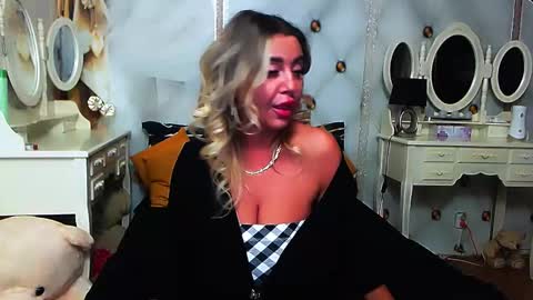 lauren online show from 10/07/25, 06:38