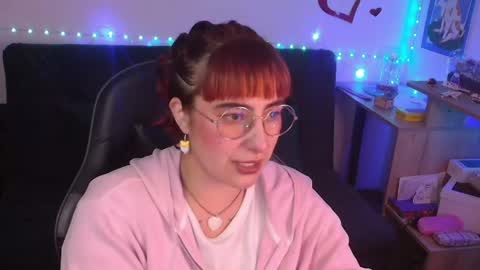 Snapshot of catsito chatting on 04/28/26, 01:04 im MIA -Independent Model MY OF is catsito3 online show from 04/28/26, 01:04