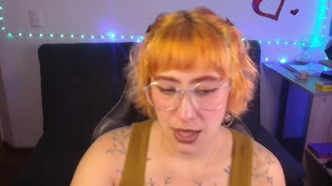 Snapshot of catsito chatting on 06/05/26, 01:56 im MIA -Independent Model MY OF is catsito3 online show from 06/05/26, 01:56