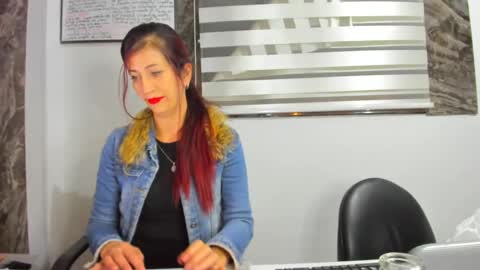 CATT EVANS online show from 02/10/25, 02:19