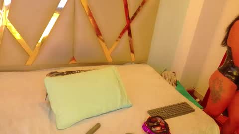 Snapshot of cattaleeyaa chatting on 10/13/25, 12:27 CATALEYA  online show from 10/13/25, 12:27