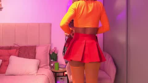 Snapshot of cattaleya_russ chatting on 11/02/25, 04:15 catta 3 online show from 11/02/25, 04:15