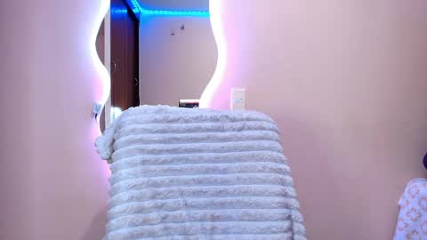 Cattleya online show from 03/09/26, 04:38