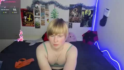 cattie_w_ online show from 01/16/26, 01:09