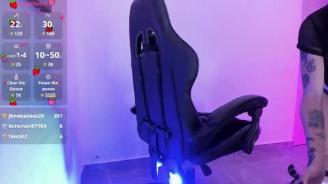 Snapshot of cattnamy chatting on 01/30/25, 10:08 CattNamy online show from 01/30/25, 10:08