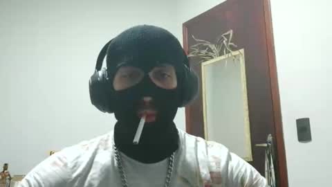 Carlos A online show from 10/20/25, 03:18