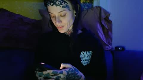 alaska online show from 10/01/25, 03:23