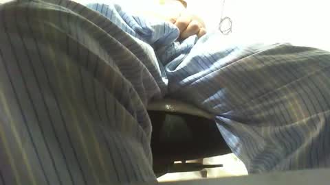 Snapshot of causticavibes chatting on 11/15/25, 07:21 causticavibes online show from 11/15/25, 07:21