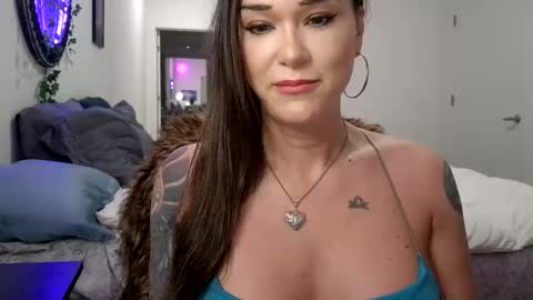 Snapshot of cayla_ chatting on 02/10/26, 03:43 Cayla online show from 02/10/26, 03:43