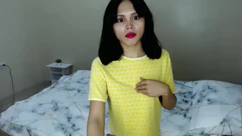 Selena online show from 10/01/25, 12:44