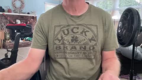 Snapshot of cbjohnjohn chatting on 10/31/25, 03:46 John online show from 10/31/25, 03:46