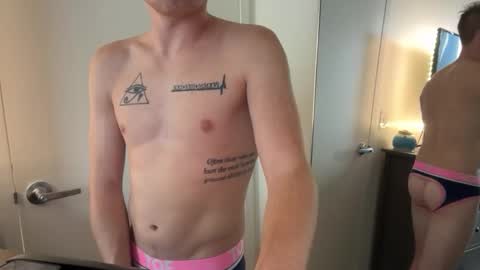 Snapshot of cchadnextdoor25 chatting on 10/29/25, 05:36 Chad online show from 10/29/25, 05:36