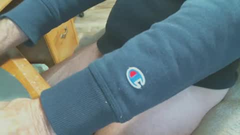 Snapshot of cczt154 chatting on 01/05/25, 09:36 CCzt154 online show from 01/05/25, 09:36