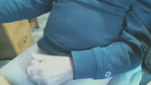 Snapshot of cczt154 chatting on 01/09/25, 08:55 CCzt154 online show from 01/09/25, 08:55