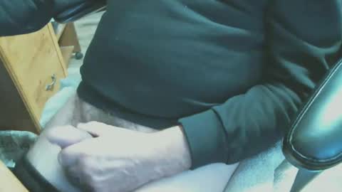 Snapshot of cczt154 chatting on 01/24/25, 10:08 CCzt154 online show from 01/24/25, 10:08