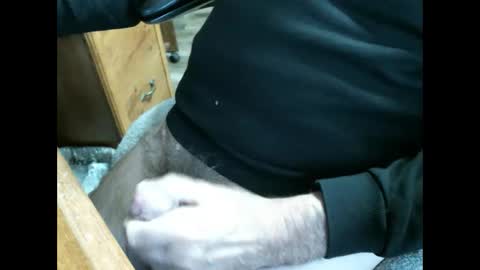 Snapshot of cczt154 chatting on 03/04/25, 05:03 CCzt154 online show from 03/04/25, 05:03