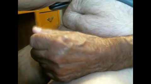 Snapshot of cczt154 chatting on 09/12/25, 04:18 CCzt154 online show from 09/12/25, 04:18