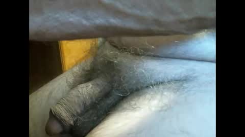 Snapshot of cczt154 chatting on 09/15/25, 04:18 CCzt154 online show from 09/15/25, 04:18