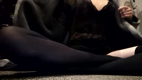 Cdleigh1984 online show from 10/18/25, 10:54