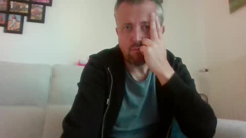 Snapshot of cebcool chatting on 04/08/26, 06:57 Sb online show from 04/08/26, 06:57