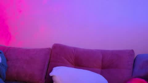 Lina  online show from 10/01/25, 07:09