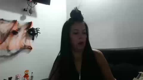 ceci online show from 10/17/25, 12:36