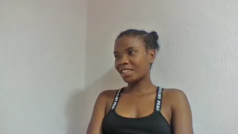 Snapshot of cedia837872 chatting on 06/13/26, 04:16 cedia837872 online show from 06/13/26, 04:16