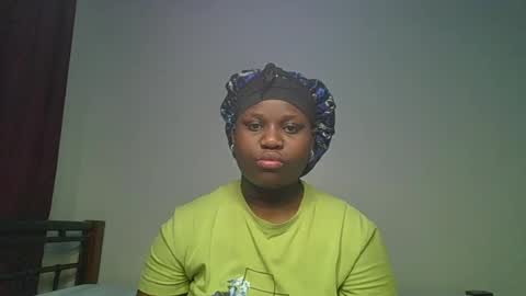 Snapshot of ceepretty25 chatting on 07/20/26, 01:20 ceepretty25 online show from 07/20/26, 01:20