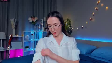 Josie Manesi online show from 03/06/25, 07:32