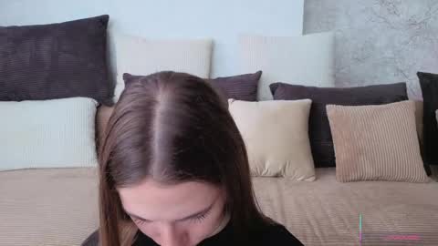 Snapshot of cel1ne_secret chatting on 05/04/26, 06:20 Josie Manesi online show from 05/04/26, 06:20