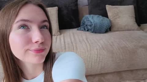 Snapshot of cel1ne_secret chatting on 05/17/26, 06:33 Josie Manesi online show from 05/17/26, 06:33