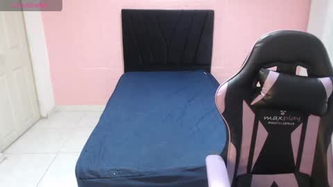 Snapshot of celeste817631 chatting on 05/11/26, 04:04 celeste817631 online show from 05/11/26, 04:04