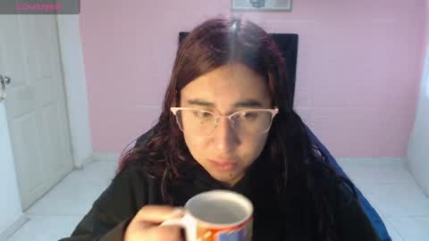 Snapshot of celeste817631 chatting on 05/28/26, 01:30 celeste817631 online show from 05/28/26, 01:30