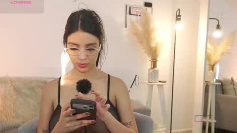 Snapshot of celeste_1220 chatting on 06/19/26, 10:35 Alice online show from 06/19/26, 10:35